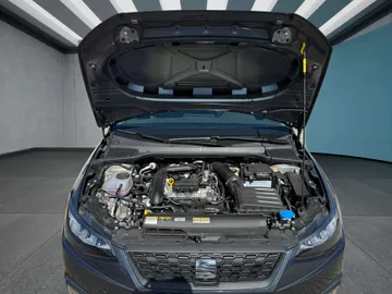 Car image 26