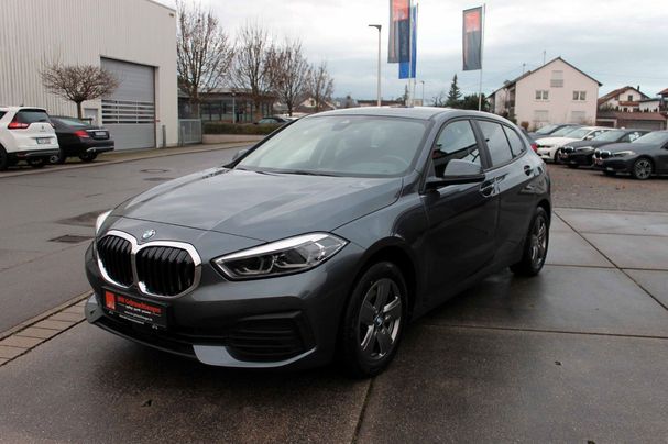 BMW 118i Advantage 100 kW image number 1