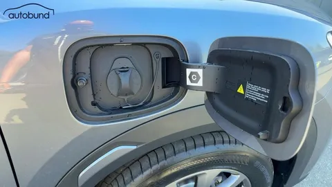 Car image 35