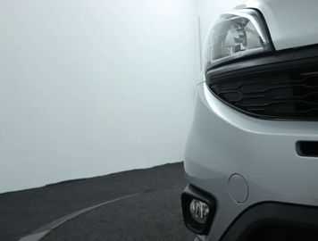 Car image 33