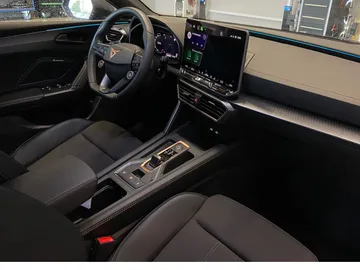 Car image 30