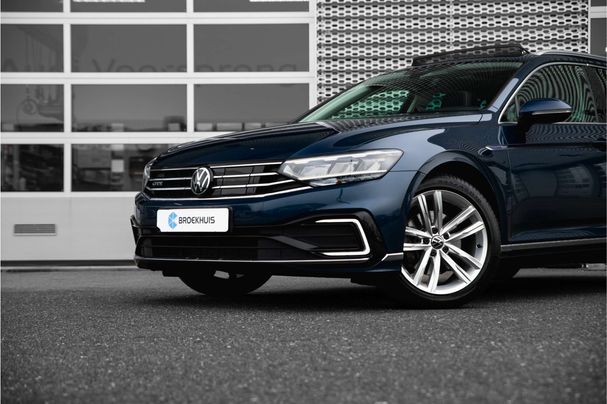 Volkswagen Passat GTE 1.4 TSI PHEV DSG 160 kW image number 15