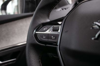 Car image 36