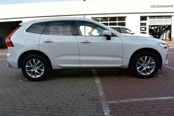 Volvo XC60 T8 AWD Momentum 288 kW image number 8