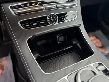 Car image 33