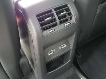 Car image 47