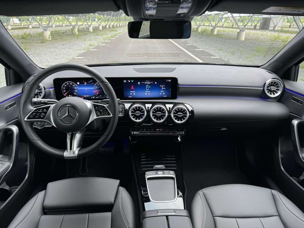 Mercedes-Benz A 180 100 kW image number 13