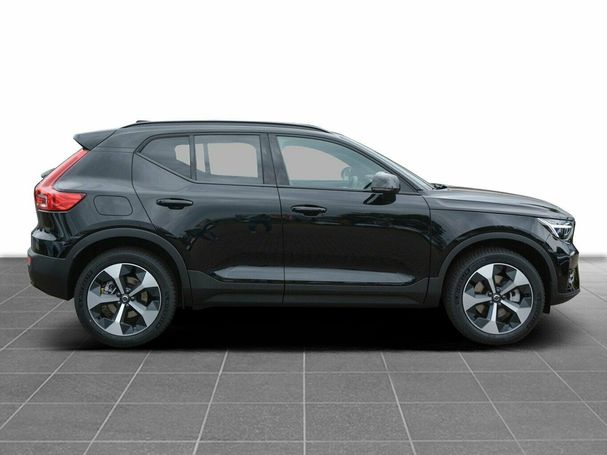 Volvo XC40 B3 Plus Dark 120 kW image number 1