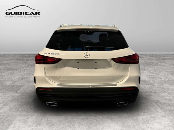 Mercedes-Benz GLA 180 d 85 kW image number 3