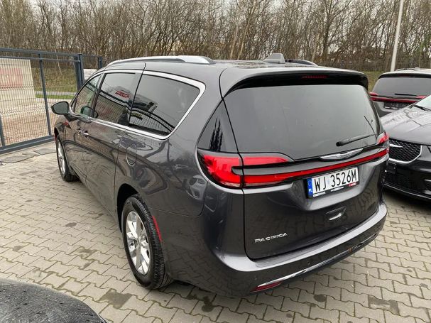 Chrysler Pacifica 208 kW image number 2