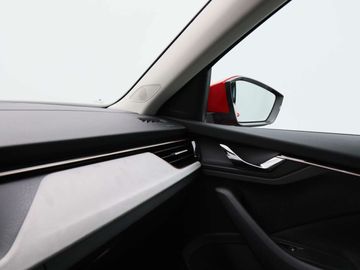 Car image 33