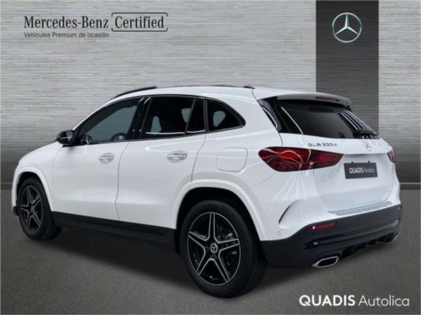 Mercedes-Benz GLA 200 d 4Matic 110 kW image number 4