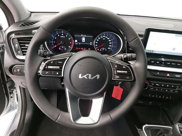 Kia Ceed 1.5 T-GDI Vision 103 kW image number 14