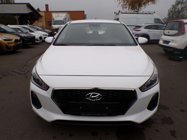 Hyundai i30 1.6 CRDI 70 kW image number 2