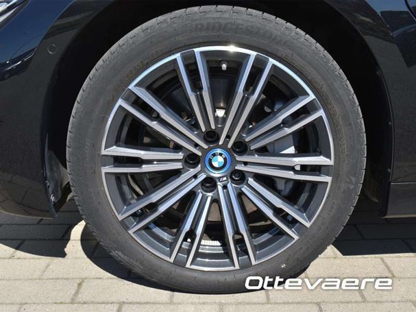 BMW 330e M Sport 215 kW image number 5