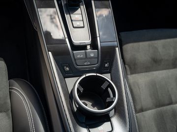 Car image 33