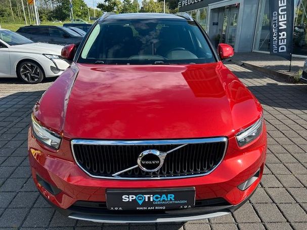 Volvo XC40 D4 AWD Momentum 140 kW image number 3