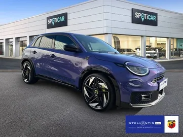 Car image 19