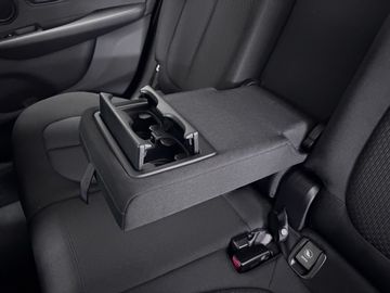 Car image 36