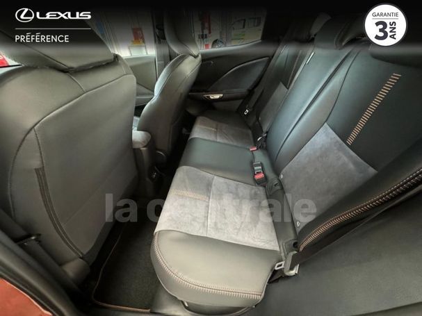 Lexus LBX 1.5 100 kW image number 18