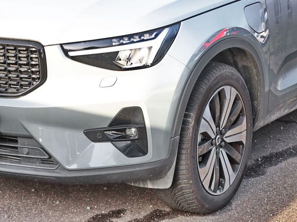 Volvo XC40 Recharge Plug-in Hybrid Ultimate Dark 155 kW image number 3