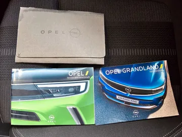 Car image 24