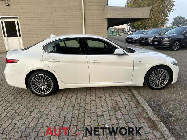 Alfa Romeo Giulia 2.2 Diesel AT8 140 kW image number 8