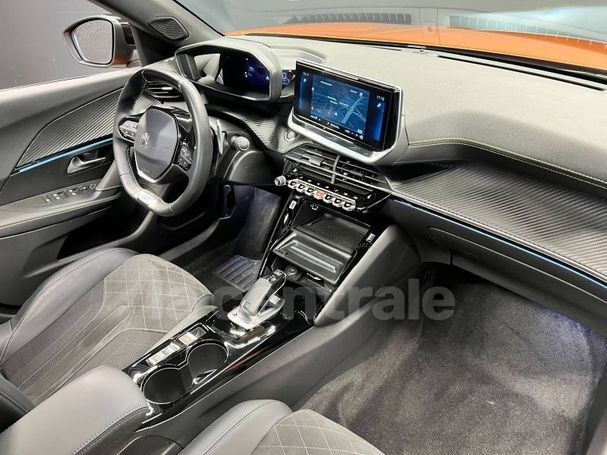 Peugeot 2008 PureTech 130 96 kW image number 3