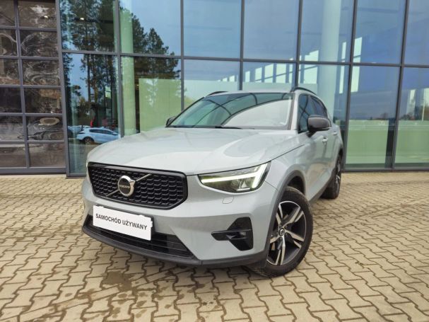 Volvo XC40 145 kW image number 2