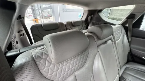 Car image 48