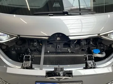 Car image 29