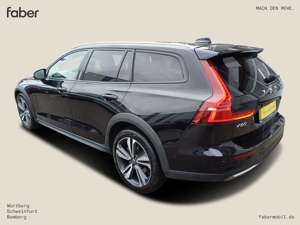 Volvo V60 Cross Country AWD B4 145 kW image number 3