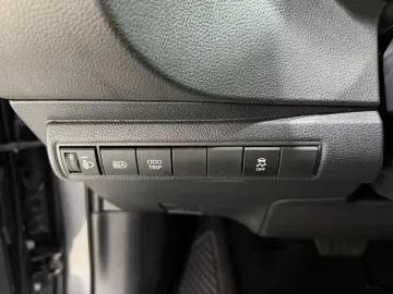 Car image 29