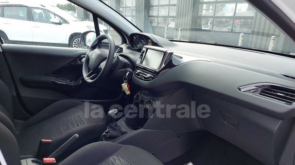 Peugeot 208 BlueHDi 100 75 kW image number 14