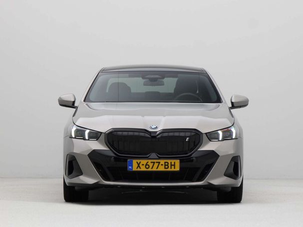 BMW i5 eDrive40 M Sport 250 kW image number 3