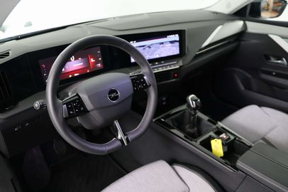 Car image 26