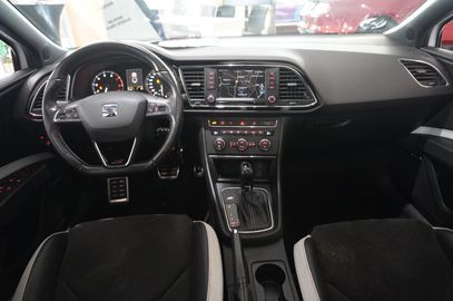 Car image 28