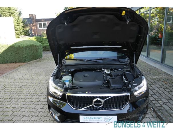 Volvo XC40 T4 Geartronic Momentum 140 kW image number 13