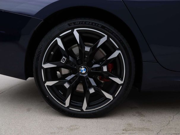 BMW 330 e Touring 215 kW image number 19