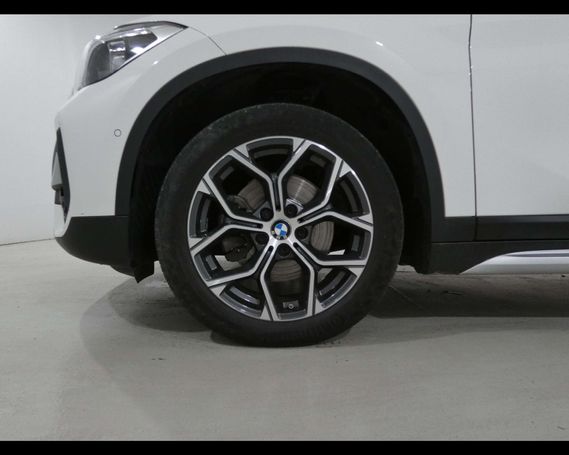 BMW X1 xDrive18d xLine 110 kW image number 7