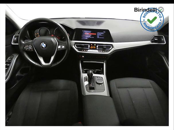 BMW 320d Touring xDrive Advantage 140 kW image number 11