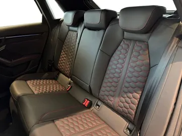 Car image 27