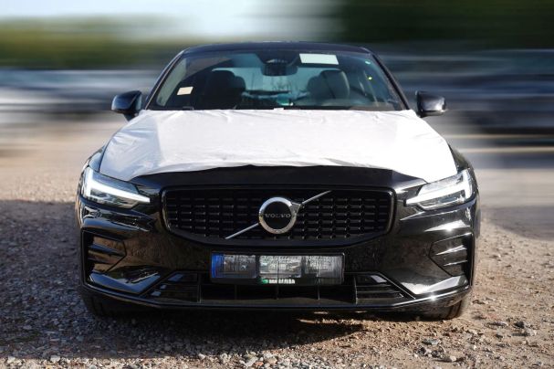 Volvo S60 AWD B5 184 kW image number 2