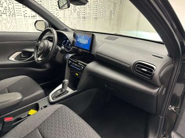 Car image 12