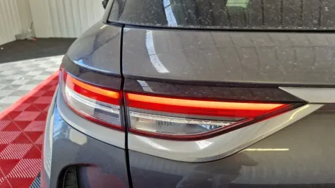Car image 34