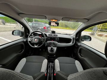 Car image 14