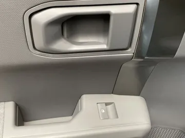 Car image 33