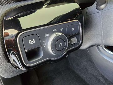 Car image 31