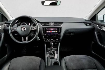 Car image 37