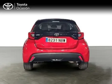 Car image 3